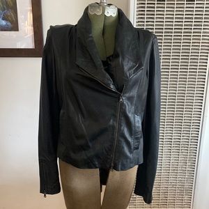 Dolan leather jacket. Black. Size L.